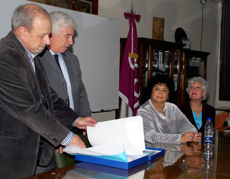 Se inauguró la Biblioteca de la Sede Social de la Cooperativa El Hogar Obrero