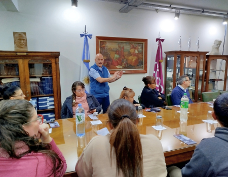 Charla sobre prevención del Síndrome Urémico Hemolítico en El Hogar Obrero